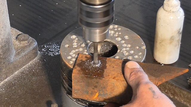 как сделать СВЕРЛО из ГВОЗДЯ!!! смотреть онлайн