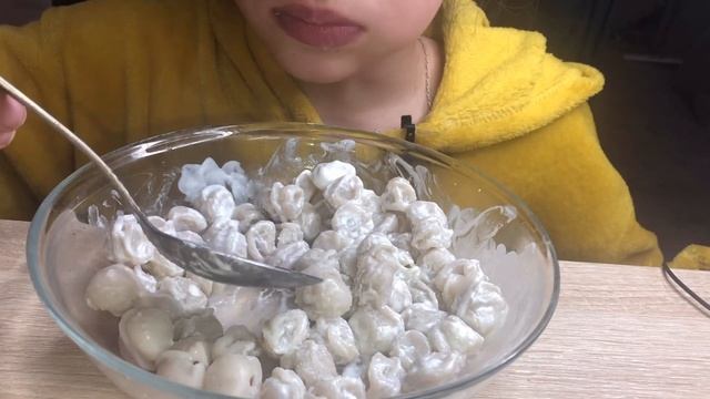 ПЕЛЬМЕНИ 1 КГ | КАРАПУЗ | ASMR | MUKBANG смотреть онлайн