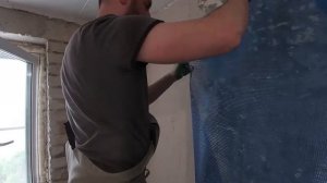 Как подготовить стены под поклейку обоев
