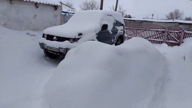 КУПИЛ КОВРОЛИН!СТАВЛЮ СИДЕНЬЯ ОТ ОПЕЛЯ В ВАЗ 2107! смотреть онлайн