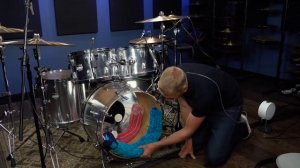 Drum Lessons (Drumeo) - Как заглушить бас-бочку. BKR