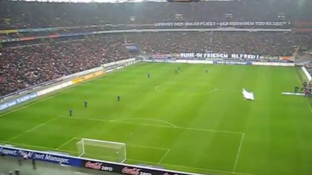 Waldstadion Frankfurt (Commerzbank Arena) смотреть онлайн