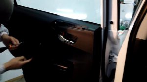 Toyota RAV 4,разбор двери