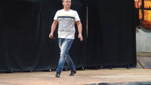 Despacito / Line Dance By Syndie Berger