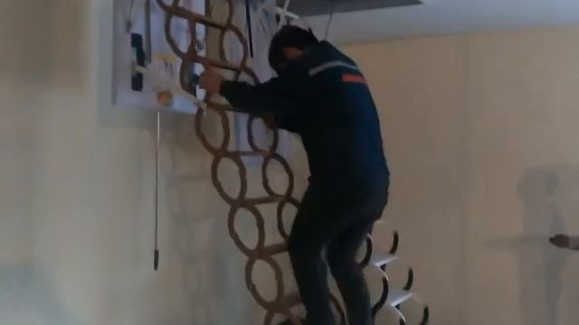 how to operate loft ladder смотреть онлайн