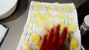 Как приготовить чипсы сочные и хрустящие?