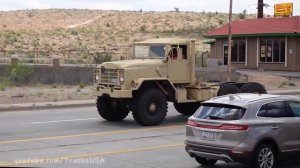 Truck Spotting in Arizona USA, Big Rig Trucks & Small Vehicles, Large Cars & Tour Buses Spotted