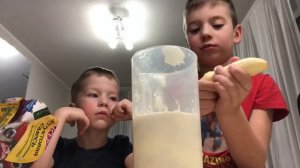 Рецепт Молочного коктейля без мороженого￼ И без сахара.￼