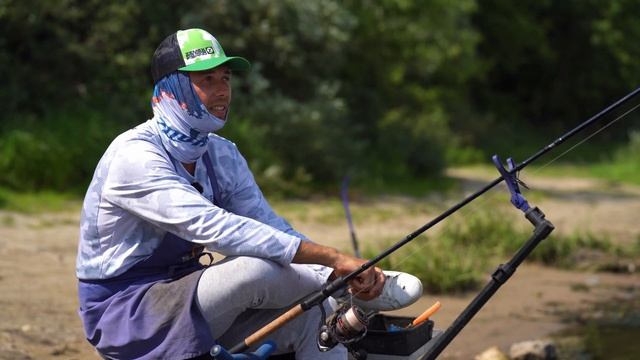 ОГРОМНЫЕ ЛЕЩИ НА РЕКЕ / ЛОВЛЯ ЛЕЩА НА ФИДЕР / FROS FISHING