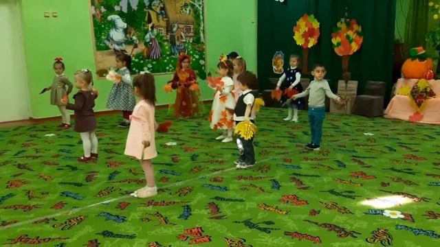 Праздник осени (средняя группа "Лучики") смотреть онлайн