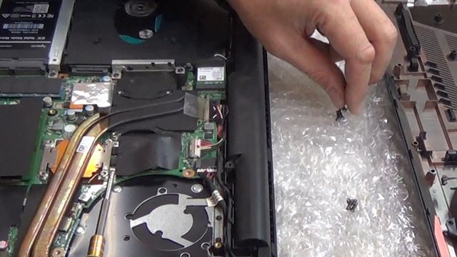 Разборка и замена термопасты Asus GL553VE смотреть онлайн