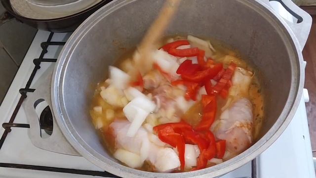 Куриные голени с овощами, можно подавать с рожками,картошкой и тд!!!#куриныеголени#рецепт#кулинария смотреть онлайн