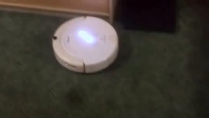 Робот пылесос Frezerr РС 777А Чистим углы