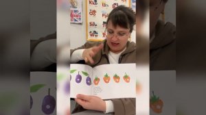 Чтение книги "The very hungry caterpillar"