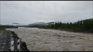 Озеро Джека Лондона. Река Дебин после дождей