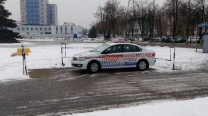 Экзамен ГАИ (автодром, парковка)