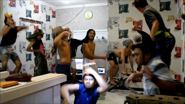 Harlem Shake Gresik, Indonesia ( Arek Gresik )