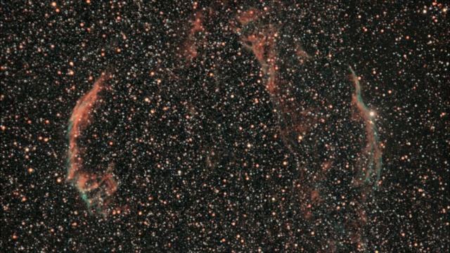 Туманность Вуаль в созвездии Лебедя. смотреть онлайн