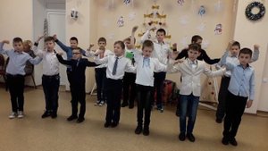 как мы танцуем  в школе