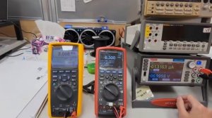 UNI-T UT181A VS Fluke 287 比較