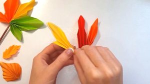 Как сделать осенние листья из бумаги