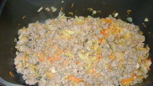 Гречка с фаршем и овощами