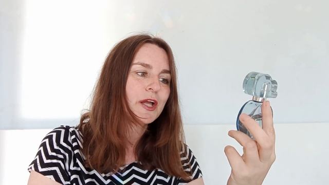 4 perfumowe odkochania смотреть онлайн