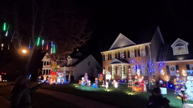 Christmas Car Tour. Рождественский тур на машине! смотреть онлайн