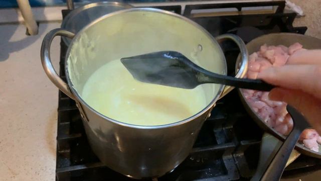 VLOG: Готовимся к приезду родителей! Рецепт ФРИКАСЕ, Дистанционка и Тотальное РАСХЛАМЛЕНИЕ смотреть онлайн