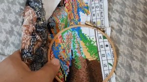 Вышивка крестом.  Готовая работа китайского набора. Мать и дочь.