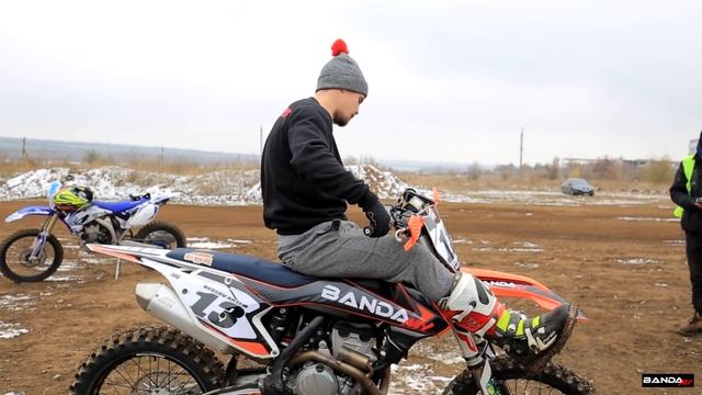 Урок 1 Стойка и посадка в мотокроссе - секреты //  Stand and landing in motocross - secrets
