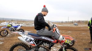 Урок 1 Стойка и посадка в мотокроссе - секреты //  Stand and landing in motocross - secrets