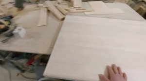 Чем покрасить стол?