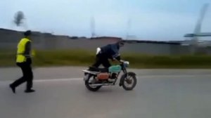 Смешное видео с полицейским