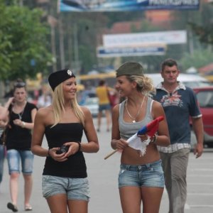 Гражданка Сербии и Донецкая из США.