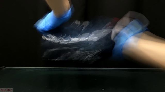 Getting Manganese Dioxide, Zinc and Carbon from Batteries смотреть онлайн