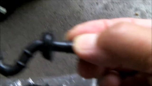 How to properly install Fuel Line Hose in Stihl MS250 chainsaw - don't put it in UPSIDE DOWN! смотреть онлайн