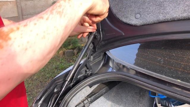 БМВ Замена Опор Багажника на БМВ 3 Е90 Замена Амортизаторов Багажника смотреть онлайн