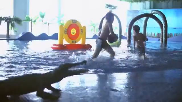 Аквапарк аттракционы смотреть онлайн