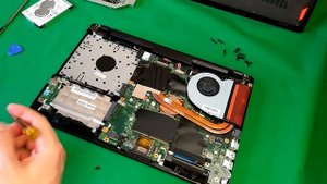 Asus Rog Strix GL553VD SSD upgrade - разборка и апгрейд игрового ноутбука