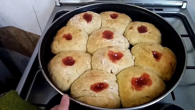 Бюджетное меню на день для семьи. Пеку булочки. Готовлю окрошку. 2022 смотреть онлайн