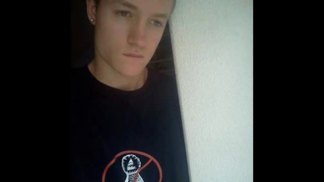 Daniel "NoDiss" Robertson - I'm So High (Produced by Eli Jackson) смотреть онлайн