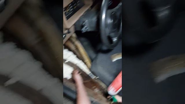 Восстановление днища с помощью монтажной пены и скотча. Vaz 2108 . смотреть онлайн