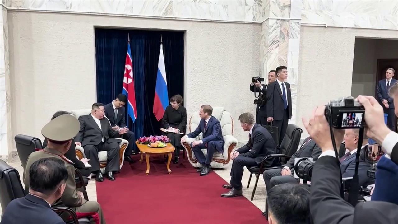 В Россию с официальным визитом приехал лидер Северной Кореи Ким Чен Ын