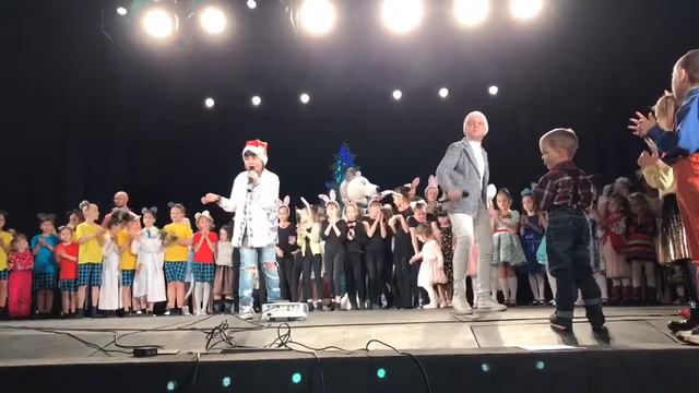 Зафиналили Новогодний Мультпарад смотреть онлайн