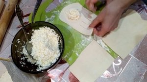 БЫСТРЫЕ СЛОЙКИ  С ТВОРОГОМ ИЗ ГОТОВОГО СЛОЕНОГО  БЕЗ ДРОЖЖЕВОГО ТЕСТА !