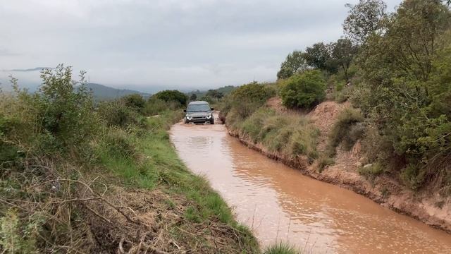 ✔️❌ LAND ROVER DEFENDER ►PRUEBA 4️⃣✖️4️⃣ OFF ROAD◄ смотреть онлайн