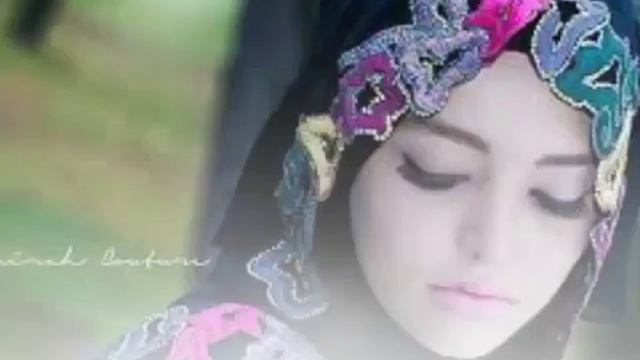 Ба ту ошик шудам кардам хатое Дар зиндаги хурдам пешупое маро дар назди ёру ошно нокас гузошти