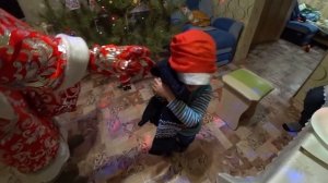 Дед мороз у нас в гостях / Семья в деревне