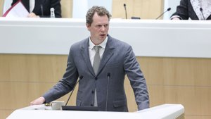 Выступление руководителя Федеральной налоговой службы Даниила Егорова